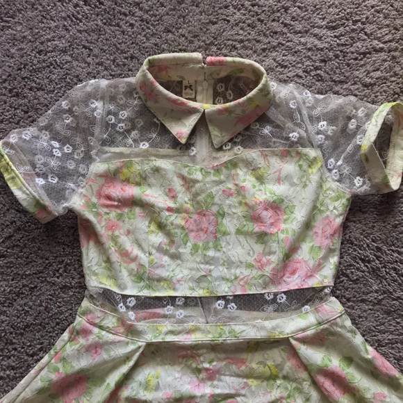 Adorable Partysu Dress from Korea - Size L - AS-IS - Picture 2 of 8